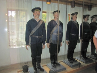 Униформи на матросите от войната
